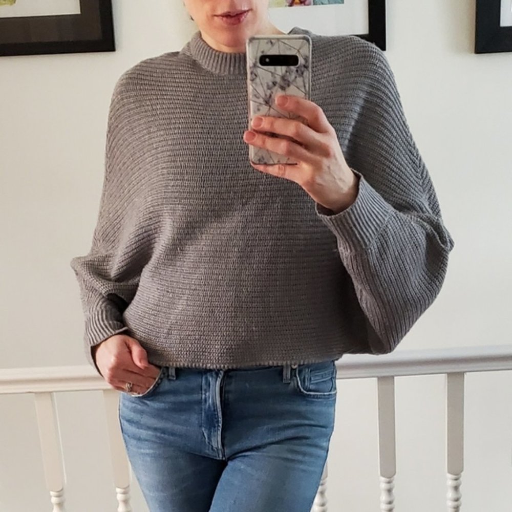 Cloth Grey Poncho Dolman Sleeve Style Knit Sweater Sz S